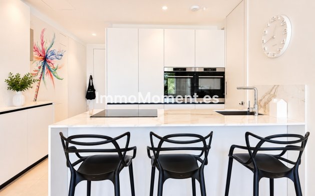 Resale - Apartment - Estepona - Estepona Centro