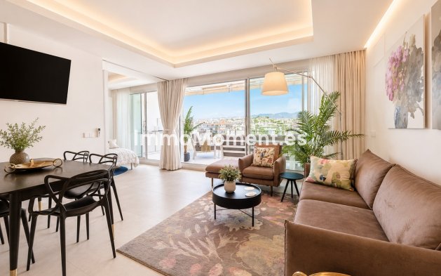 Resale - Apartment - Estepona - Estepona Centro