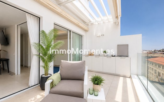 Resale - Apartment - Estepona - Estepona Centro