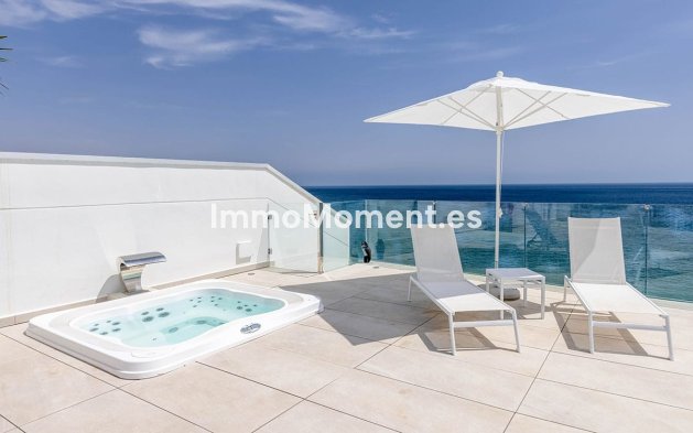 Resale - Apartment - Estepona - Estepona Centro