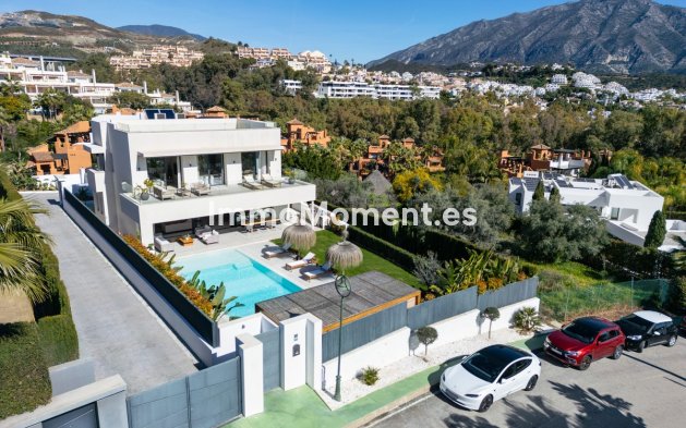 Resale - Detached villa - Marbella - Nueva Andalucía