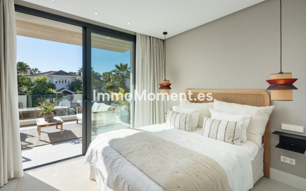 Resale - Detached villa - Marbella - Nueva Andalucía