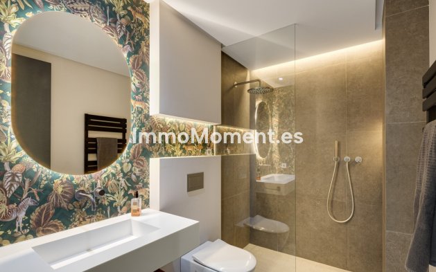 Resale - Detached villa - Marbella - Nueva Andalucía