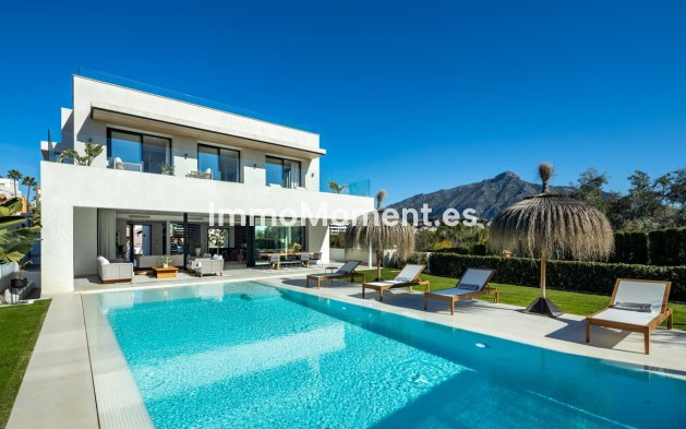 Resale - Detached villa - Marbella - Nueva Andalucía