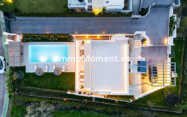 Resale - Detached villa - Marbella - Nueva Andalucía