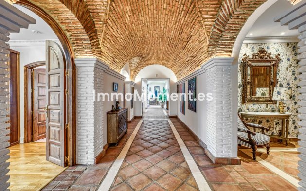 Wiederverkauf - Freistehende Villa - Marbella - La Mairena