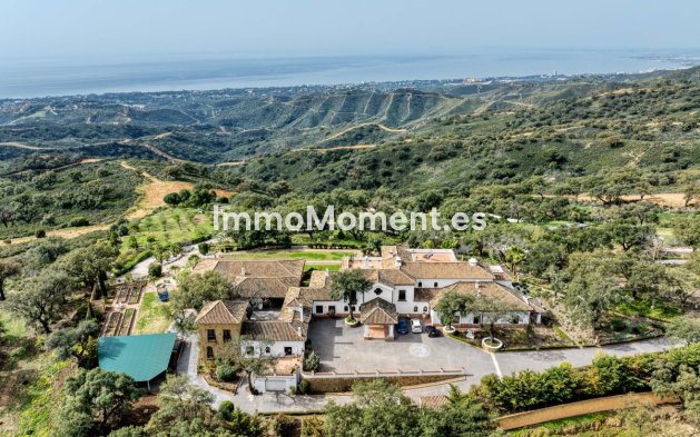 Wiederverkauf - Freistehende Villa - Marbella - La Mairena