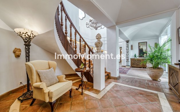 Wiederverkauf - Freistehende Villa - Marbella - La Mairena