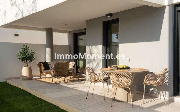 Resale - Apartment - Estepona - Estepona Centro