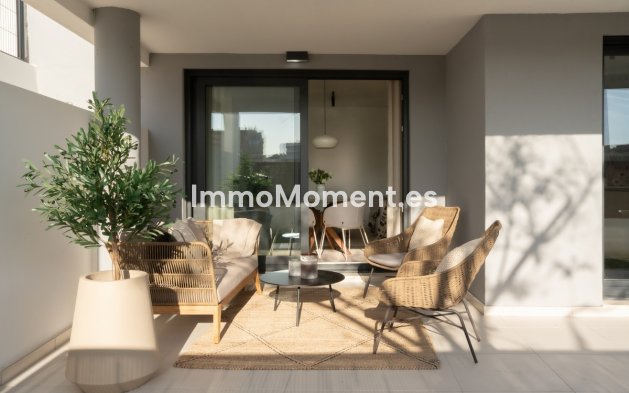Resale - Apartment - Estepona - Estepona Centro