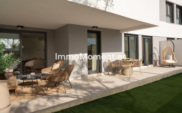 Resale - Apartment - Estepona - Estepona Centro
