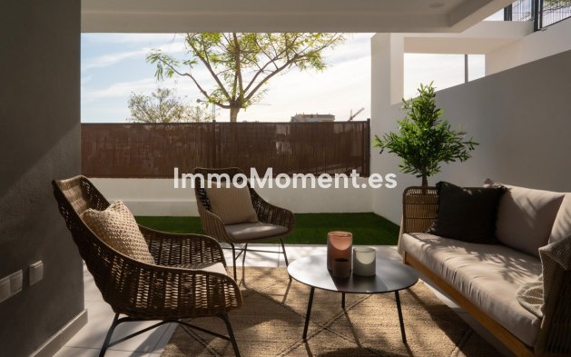 Resale - Apartment - Estepona - Estepona Centro