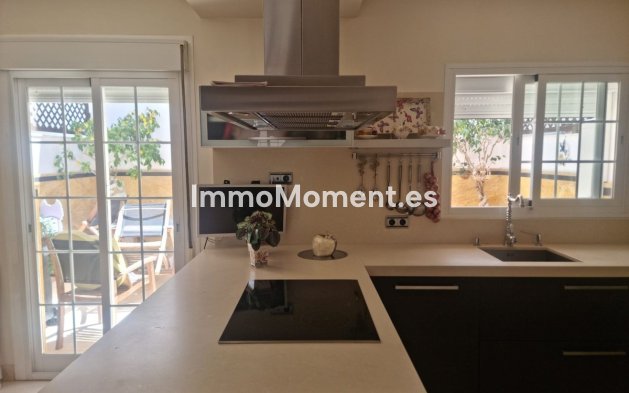 Revente - Maison mitoyenne - Estepona  - Estepona Centro