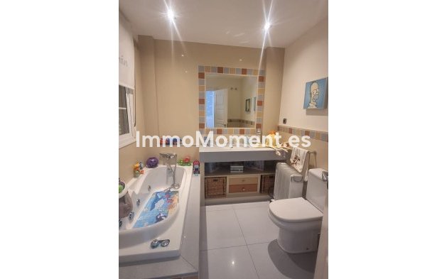Revente - Maison mitoyenne - Estepona  - Estepona Centro