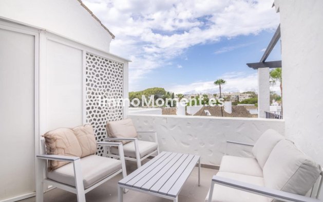 Resale - Apartment - Marbella - Puerto Banús