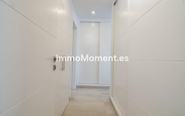 Resale - Apartment - Marbella - Puerto Banús