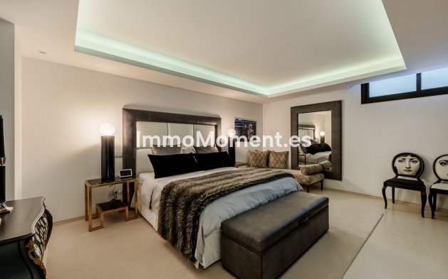 Wiederverkauf - Freistehende Villa - Marbella - Nueva Andalucía