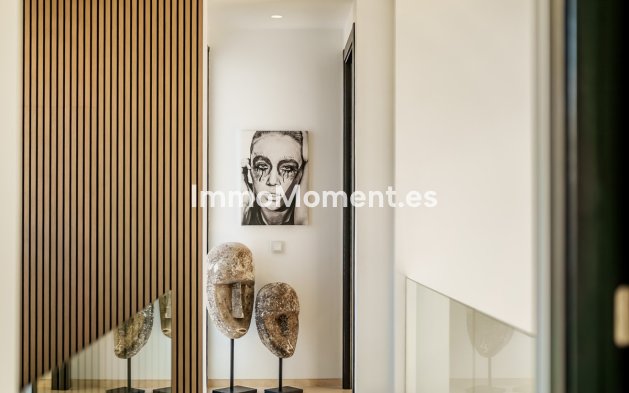 Wiederverkauf - Freistehende Villa - Marbella - Nueva Andalucía