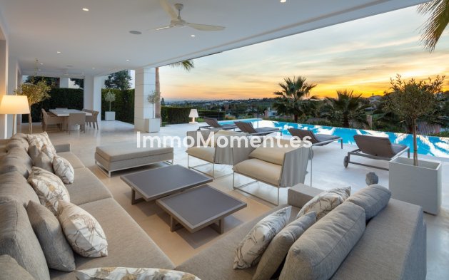 Wiederverkauf - Freistehende Villa - Marbella - Nueva Andalucía