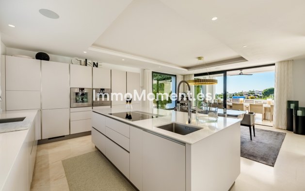 Wiederverkauf - Freistehende Villa - Marbella - Nueva Andalucía