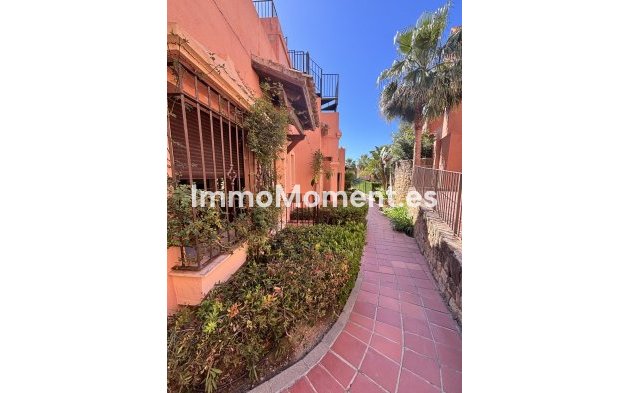Bestaande woning - Rijtjeshuis - Estepona  - Estepona Centro