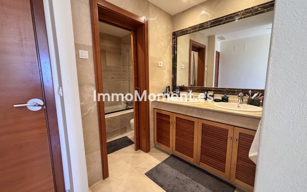 Bestaande woning - Rijtjeshuis - Estepona  - Estepona Centro