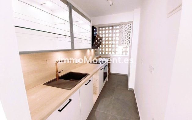 Resale - Apartment - Mijas - Calahonda