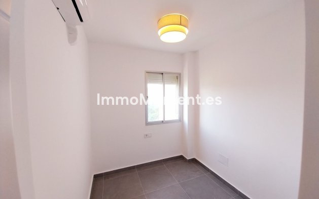 Resale - Apartment - Mijas - Calahonda