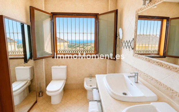 Wiederverkauf - Freistehende Villa - Benalmadena - Benalmadena Centro