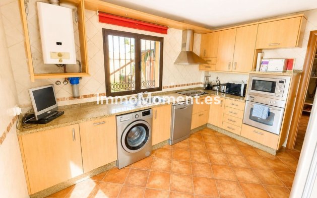 Wiederverkauf - Freistehende Villa - Benalmadena - Benalmadena Centro