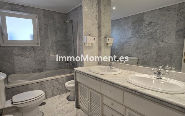 Wiederverkauf - Wohnung - Torremolinos - Torremolinos Centro