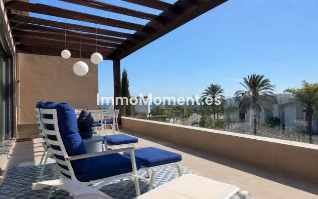 Resale - Apartment - Estepona - Cancelada