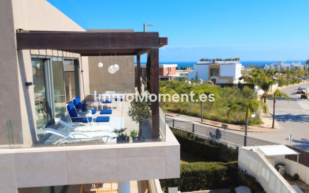 Resale - Apartment - Estepona - Cancelada