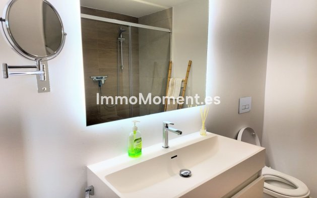 Resale - Apartment - Estepona - Cancelada