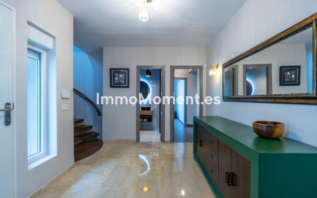 Resale - Detached villa - Marbella - Marbesa