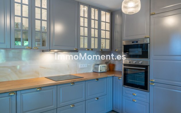 Resale - Detached villa - Marbella - Marbesa