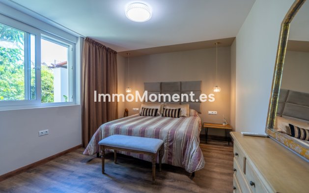 Resale - Detached villa - Marbella - Marbesa