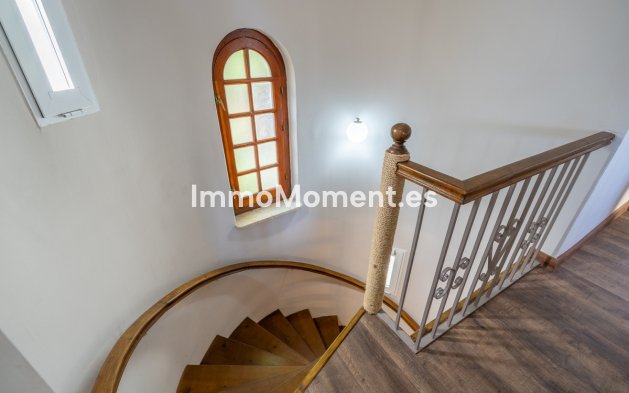 Resale - Detached villa - Marbella - Marbesa