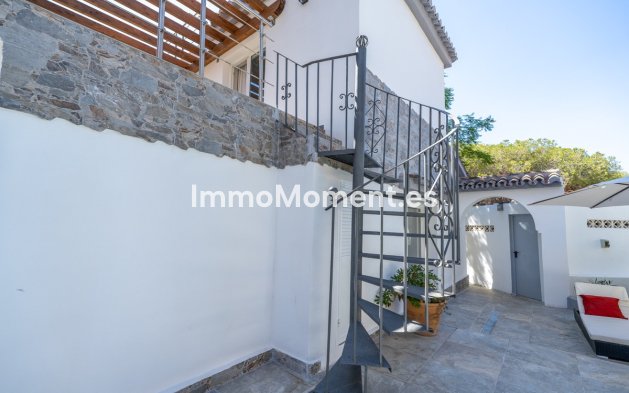 Resale - Detached villa - Marbella - Marbesa