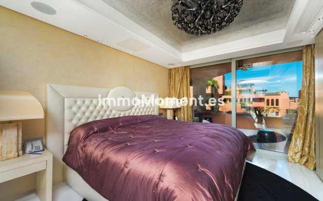 Resale - Apartment - Estepona - Estepona Centro