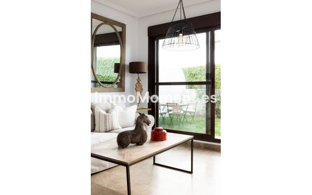 Reventa - Apartamento - Estepona  - Estepona Centro