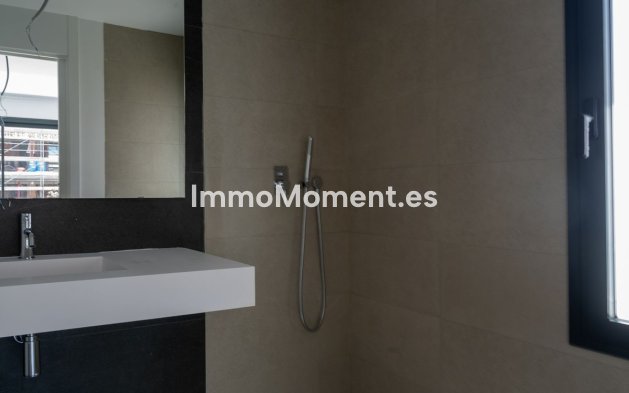 Resale - Detached villa - Estepona - Atalaya