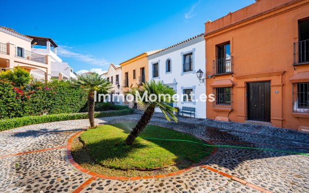 Revente - Maison mitoyenne - Estepona  - Estepona Centro