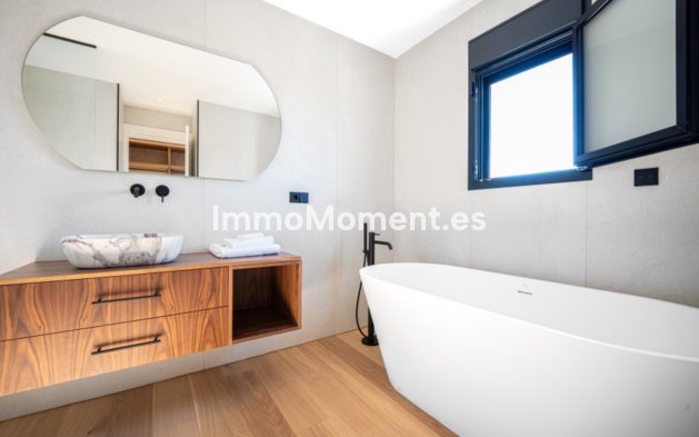 Resale - Detached villa - Marbella - Nagüeles