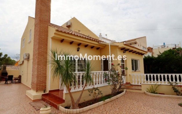 Wiederverkauf - Freistehende Villa - Orihuela - Playa Flamenca