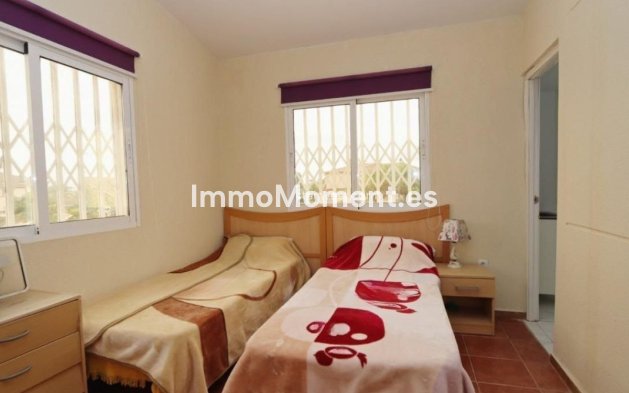 Wiederverkauf - Freistehende Villa - Orihuela - Playa Flamenca