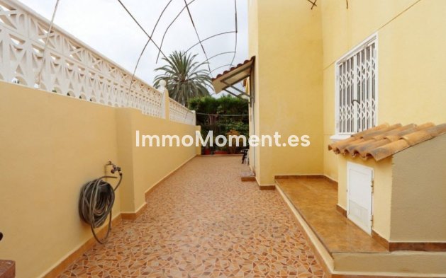 Wiederverkauf - Freistehende Villa - Orihuela - Playa Flamenca
