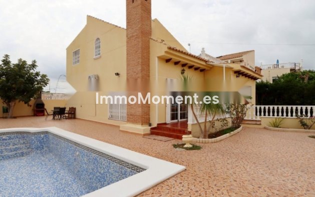 Wiederverkauf - Freistehende Villa - Orihuela - Playa Flamenca