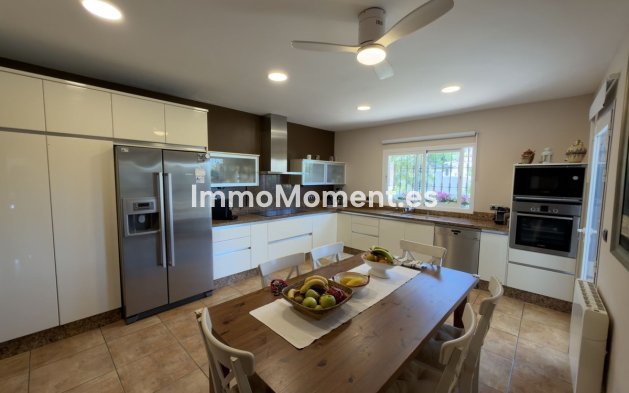 Resale - Detached villa - Marbella - San Pedro de Alcántara