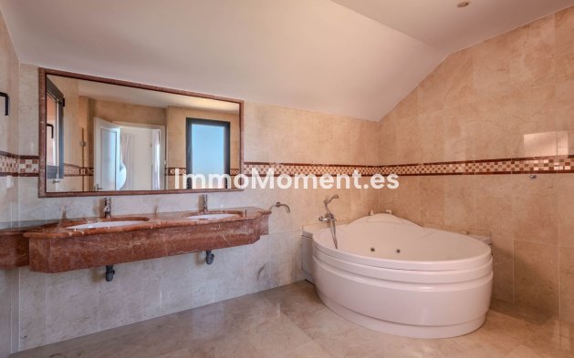 Resale - Apartment - Mijas - Calahonda